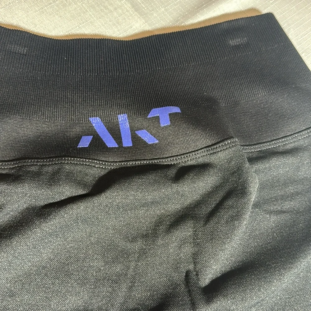 NUX Leggings new size‎ S/M
